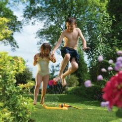 Hozelock Rectangular Sprinkler Plus 180m² 9 Hozelock Rectangular Sprinkler Plus 180m² -Quality Garden Care Store 5010646037679 4